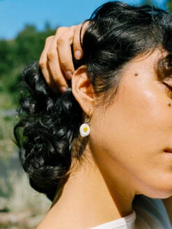 Over Easy Hoops - White