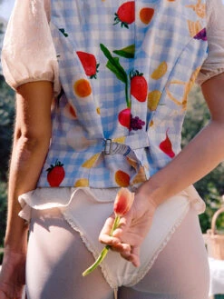 Riley Vest - Picnic Alfresco -Fashion Shop 2A7A0690 lisa says gah picnic riley vest