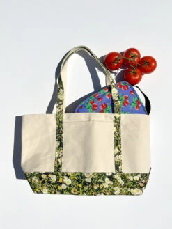 Medium Heavyweight Canvas Tote - Daisy