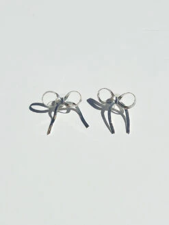 Bows Earrings - Silver -Fashion Shop IMG 1796 lisa says gah bow earrings silver