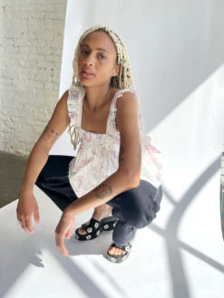 The Ruffle Apron Top - Ribbon Dancer -Fashion Shop IMG 2036 97044b81 b852 40e4 903e a4f9aee7d084