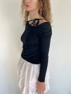 Leo Top - Black 11 Leo Top - Black -Fashion Shop IMG 5371 geel leo top black