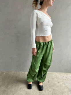 Nico Twist Top - White 17 Nico Twist Top - White -Fashion Shop IMG 5639 geel top White