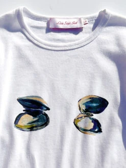 Dana Long Sleeve Tee - Clams -Fashion Shop IMG 6089 lisa says gah table tee