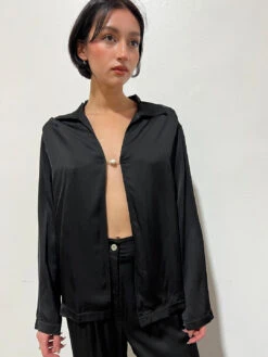 Silky Baroque Pearl Top - Jet -Fashion Shop IMG 8252 668fbd27 bee1 403f bd44 95eb013eec18