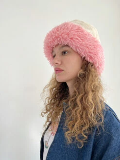 Libby Faux Fur Hat - Ivory/Pink