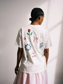 Love Objects Short Sleeve Tee - Off White -Fashion Shop LIND100 079 damson madder graphic tee