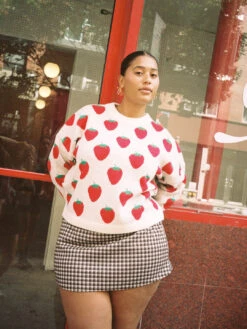 Ella Sweater - Strawberries -Fashion Shop LIND504 095 lisa says gah sweater strawberry