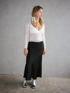 Francine Top - Swan Lace 19 Francine Top - Swan Lace -Fashion Shop LIND683 012 geel skirt black 84fdbec7 92fe 4e09 957b 1c9df47f4a0e