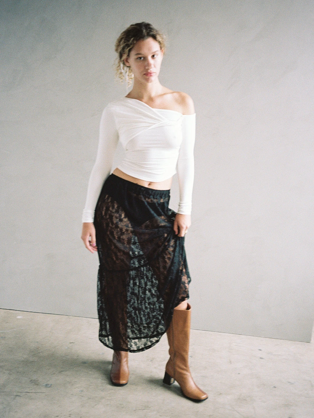 Nico Twist Top - White 4 Nico Twist Top - White - Image 2