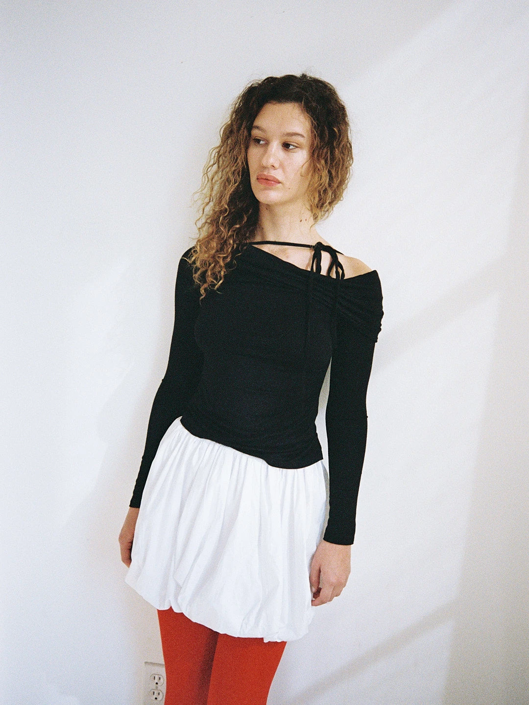 Leo Top - Black 4 Leo Top - Black - Image 2