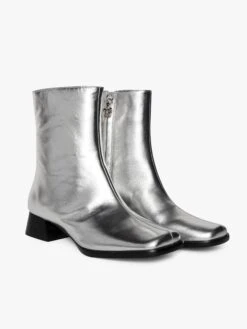 Quincy Boot - Silver