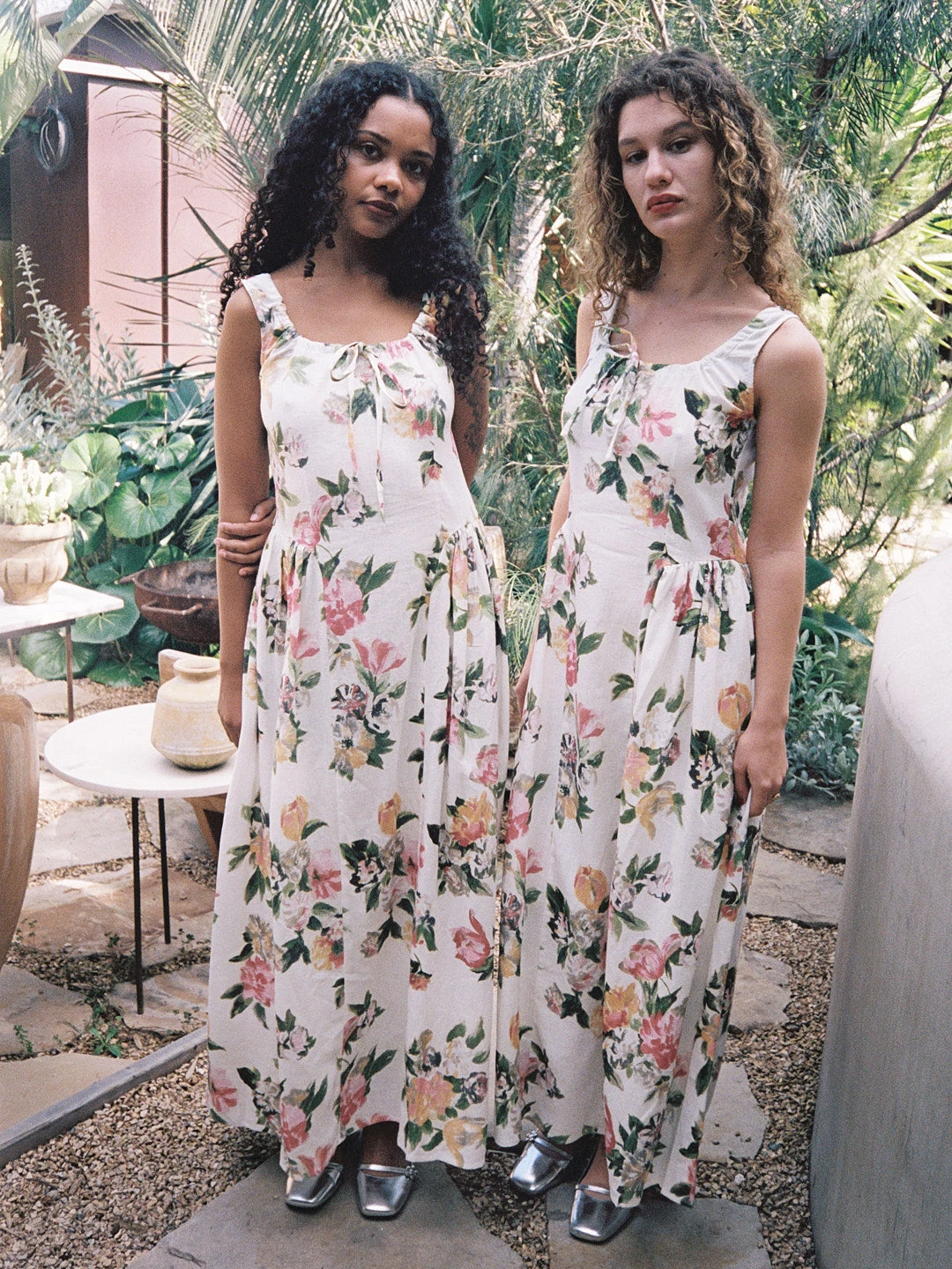 Shisa Linen Maxi Dress - Floral 8 Shisa Linen Maxi Dress - Floral - Image 6