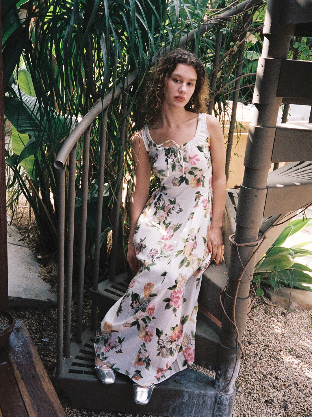 Shisa Linen Maxi Dress - Floral 9 Shisa Linen Maxi Dress - Floral - Image 7